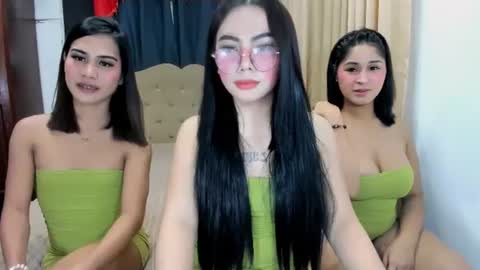 Snapshot of urhotgirl_sexyariela chatting on 17, 6, 2026 urhotgirl_sexyariela online show from 17, 6, 2026