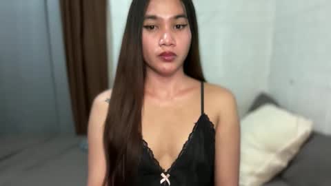 urhottylicious_cum online show from 13, 4, 2026