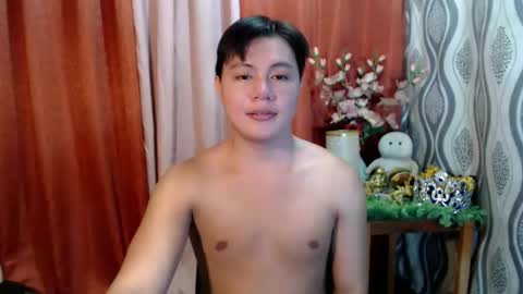 urhunky_ivan online show from 4, 12, 2024