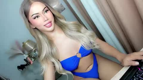 Snapshot of urlovelyangelts chatting on 29, 10, 2025 ANGEL online show from 29, 10, 2025