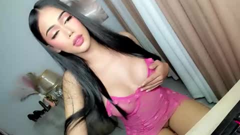 Snapshot of urlovelyangelts chatting on 10, 11, 2025 ANGEL online show from 10, 11, 2025