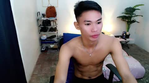 Snapshot of urnaughtydreamboy_rence chatting on 10, 10, 2025 Rence online show from 10, 10, 2025