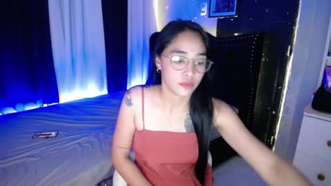 Snapshot of urpetit_soflexx chatting on 6, 5, 2026 urpetit_soflexx online show from 6, 5, 2026
