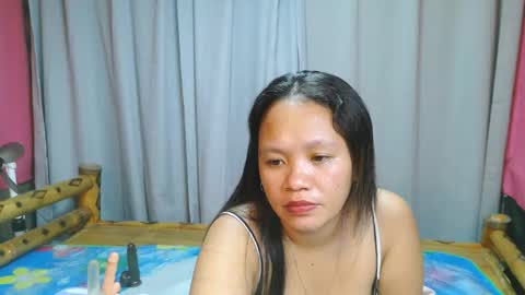 Snapshot of urpinay_singlemother chatting on 18, 3, 2026 urpinay_singlemother online show from 18, 3, 2026