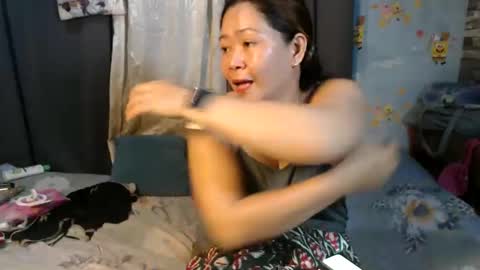 Snapshot of urpinay_singlemother chatting on 6, 6, 2026 urpinay_singlemother online show from 6, 6, 2026