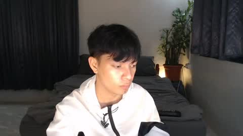 Snapshot of urpinoyasianx chatting on 19, 7, 2026 Mel online show from 19, 7, 2026