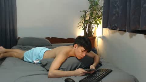 Snapshot of urpinoyasianx chatting on 23, 7, 2026 Mel online show from 23, 7, 2026