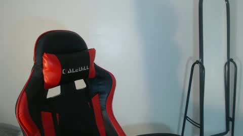 Snapshot of urprettyjaninexxx chatting on 2, 12, 2024 Janine online show from 2, 12, 2024