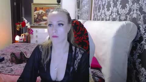 Snapshot of ursecrettreasure88 chatting on 8, 11, 2025 UrSecretTreasure88 online show from 8, 11, 2025