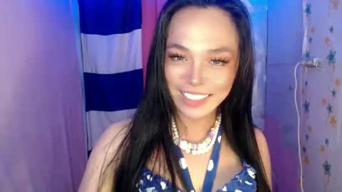 Snapshot of ursexy_debra chatting on 4, 5, 2026 TYRA online show from 4, 5, 2026