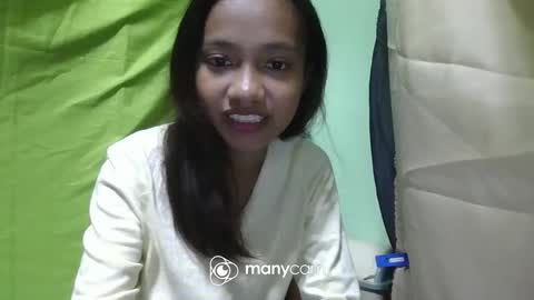 Snapshot of ursexydoll18 chatting on 8, 1, 2025 Darlyn room online show from 8, 1, 2025
