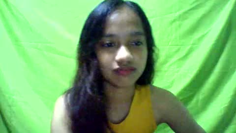 Snapshot of ursexydoll18 chatting on 12, 1, 2025 Darlyn room online show from 12, 1, 2025
