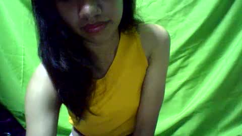Snapshot of ursexydoll18 chatting on 12, 1, 2025 Darlyn room online show from 12, 1, 2025