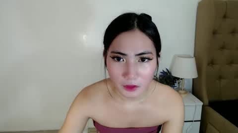 JUST CALL ME KRISTEN online show from 15, 12, 2025