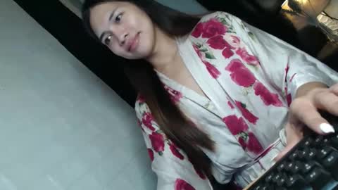 Snapshot of ursweetgirl_thea chatting on 6, 10, 2025 ursweetgirl thea online show from 6, 10, 2025