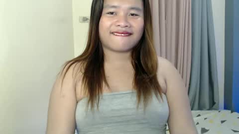 Snapshot of urwifematerial69_ chatting on 23, 12, 2024 Bella Miles Olivia online show from 23, 12, 2024