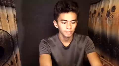 Snapshot of urwild_fuckerxx chatting on 1, 4, 2026 urwild_fuckerxx online show from 1, 4, 2026