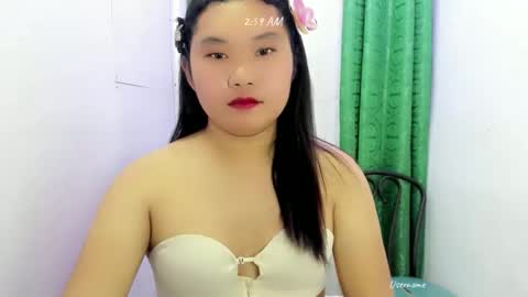 Snapshot of urwildpinayxxx chatting on 1, 10, 2025 melody online show from 1, 10, 2025