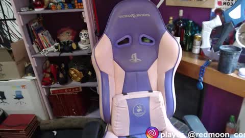 Snapshot of usagired chatting on 8, 10, 2025 --Lucy-- online show from 8, 10, 2025