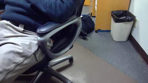 Snapshot of useemie chatting on 15, 1, 2025 useemie online show from 15, 1, 2025