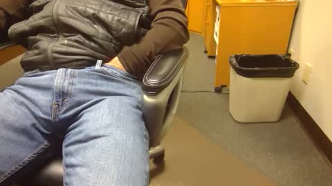 Snapshot of useemie chatting on 20, 11, 2025 useemie online show from 20, 11, 2025