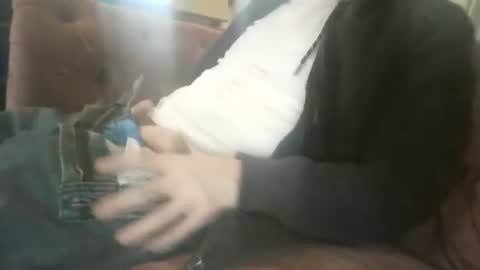 usr0369 online show from 5, 11, 2025