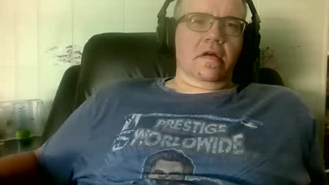 Snapshot of usstarr1 chatting on 8, 4, 2026 usstarr1 online show from 8, 4, 2026