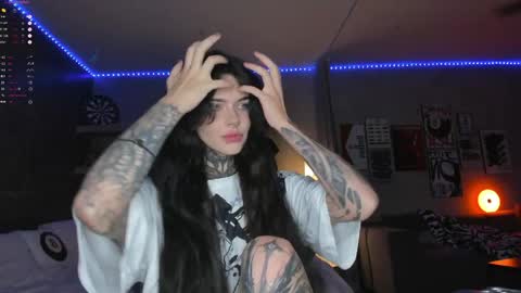 Snapshot of uwu_eva chatting on 8, 5, 2026 Eva online show from 8, 5, 2026