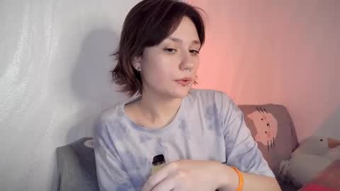 Snapshot of uwujudyosas chatting on 15, 4, 2026 Judy online show from 15, 4, 2026