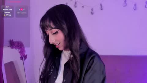 Snapshot of v1cky_ chatting on 15, 12, 2025 v1cky_ online show from 15, 12, 2025