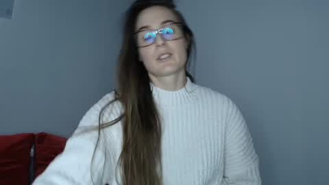 Snapshot of va_len_sea_ya chatting on 8, 3, 2025 Valensiya online show from 8, 3, 2025