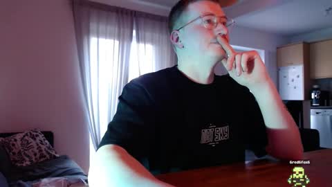 vacation__ online show from 18, 2, 2025