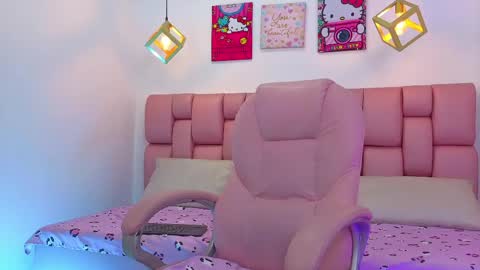 Snapshot of vagaro_ chatting on 10, 4, 2026 Vagaro online show from 10, 4, 2026