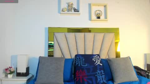 Snapshot of vahiolet_fuentes chatting on 1, 4, 2026 vahioleth online show from 1, 4, 2026