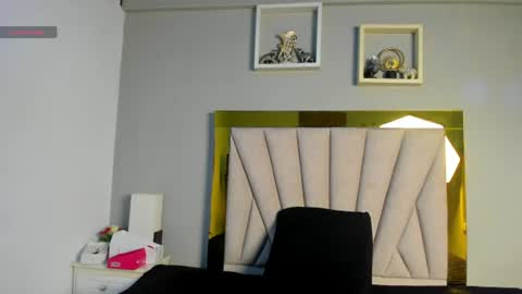 Snapshot of vahiolet_fuentes chatting on 25, 7, 2026 vahioleth online show from 25, 7, 2026