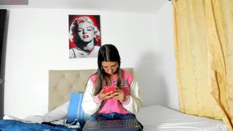 Vahiolet smith online show from 25, 9, 2025