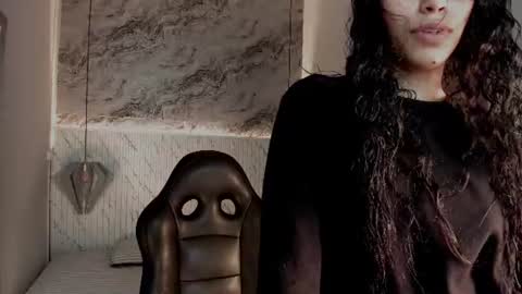 Vaioleth online show from 27, 6, 2026