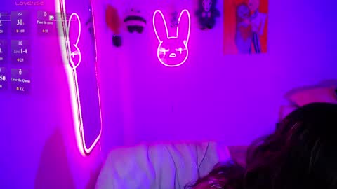 Snapshot of val_angelll chatting on 7, 6, 2026 valentina online show from 7, 6, 2026