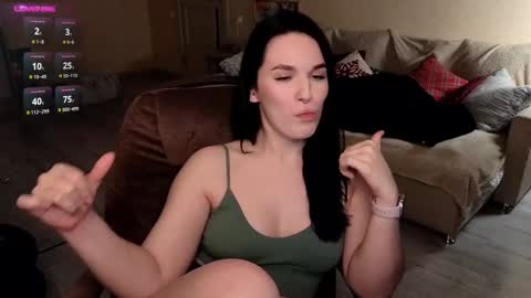 Snapshot of val_manson chatting on 12, 1, 2025 Val online show from 12, 1, 2025