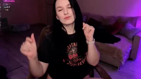 Snapshot of val_manson chatting on 23, 2, 2025 Val online show from 23, 2, 2025