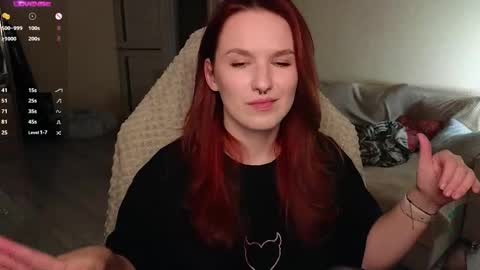 Snapshot of val_manson chatting on 26, 10, 2025 Val online show from 26, 10, 2025