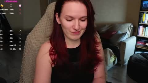 Snapshot of val_manson chatting on 7, 4, 2026 Val online show from 7, 4, 2026