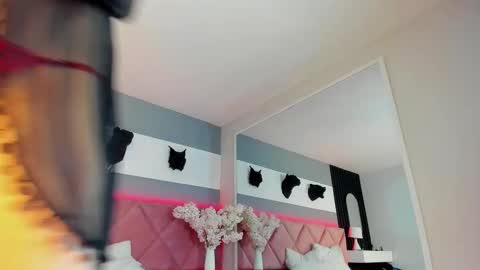 Snapshot of val_oconner chatting on 24, 9, 2025 val_oconner online show from 24, 9, 2025