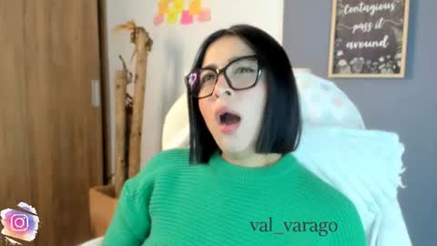 Snapshot of val_varago chatting on 24, 7, 2026 val_varago online show from 24, 7, 2026