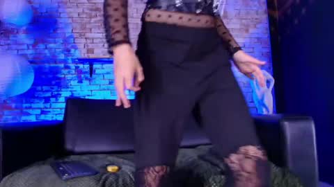 Snapshot of valak_witch chatting on 4, 5, 2026 valak_witch online show from 4, 5, 2026