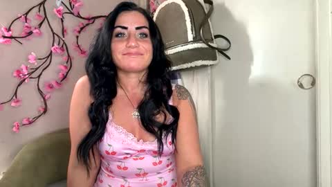 Snapshot of valaya906 chatting on 31, 1, 2026 Valaya Noire online show from 31, 1, 2026
