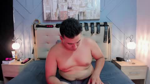 Snapshot of vale_n_matt chatting on 7, 12, 2024 Samantha y Matt online show from 7, 12, 2024