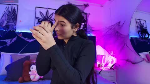 Tifanny  online show from 27, 10, 2025