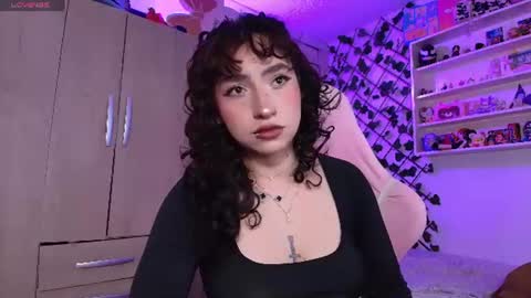 Snapshot of valenor_ chatting on 17, 7, 2026 valentina online show from 17, 7, 2026