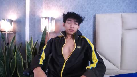 Snapshot of valenorlerot chatting on 7, 10, 2025 Valenor online show from 7, 10, 2025
